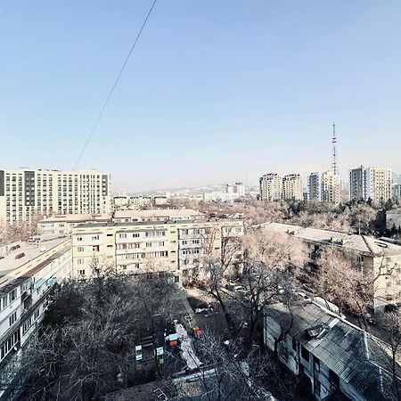 3 Ком Квартира На Абая Сейфуллина Almaty Exteriér fotografie