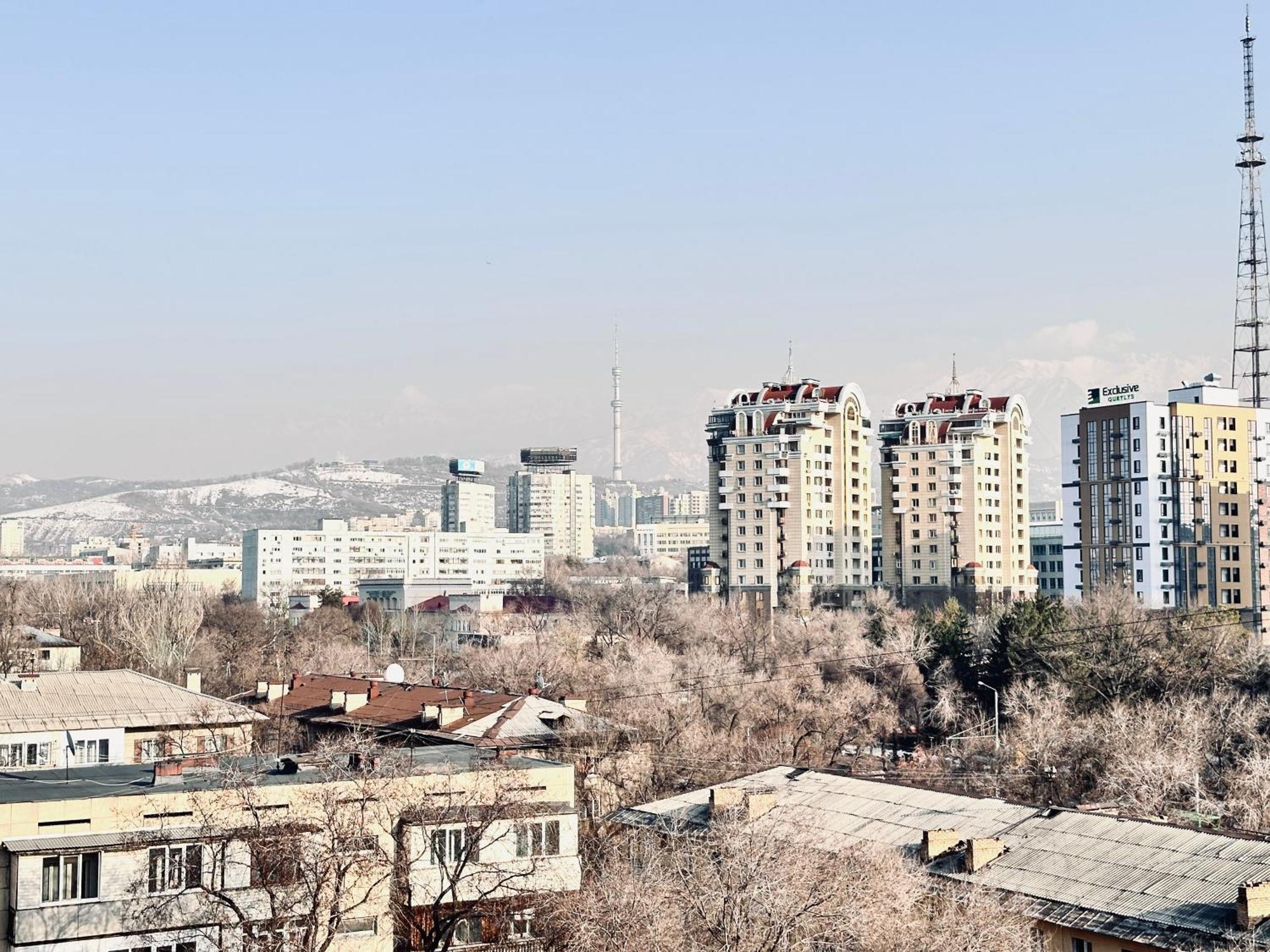 3 Ком Квартира На Абая Сейфуллина Almaty Exteriér fotografie